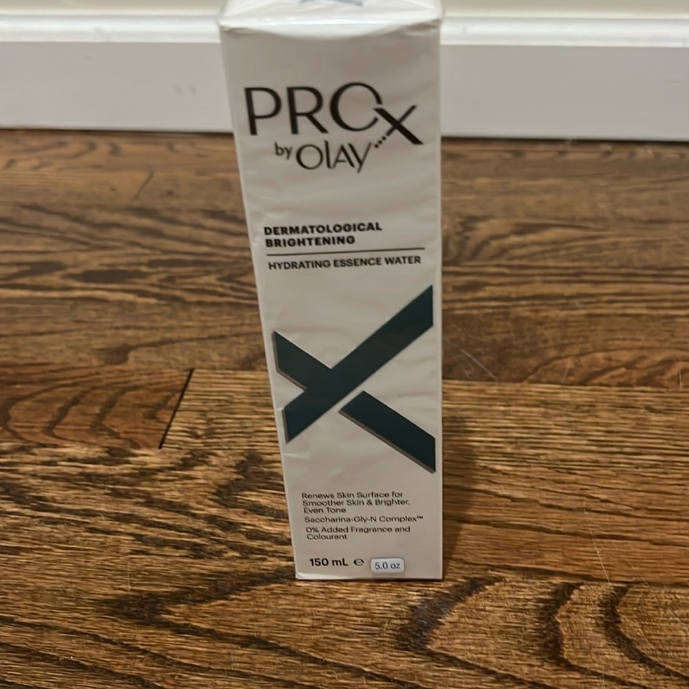 ProX OLAY Dermatological Brigthening Hydrating Essence Water 150 ml